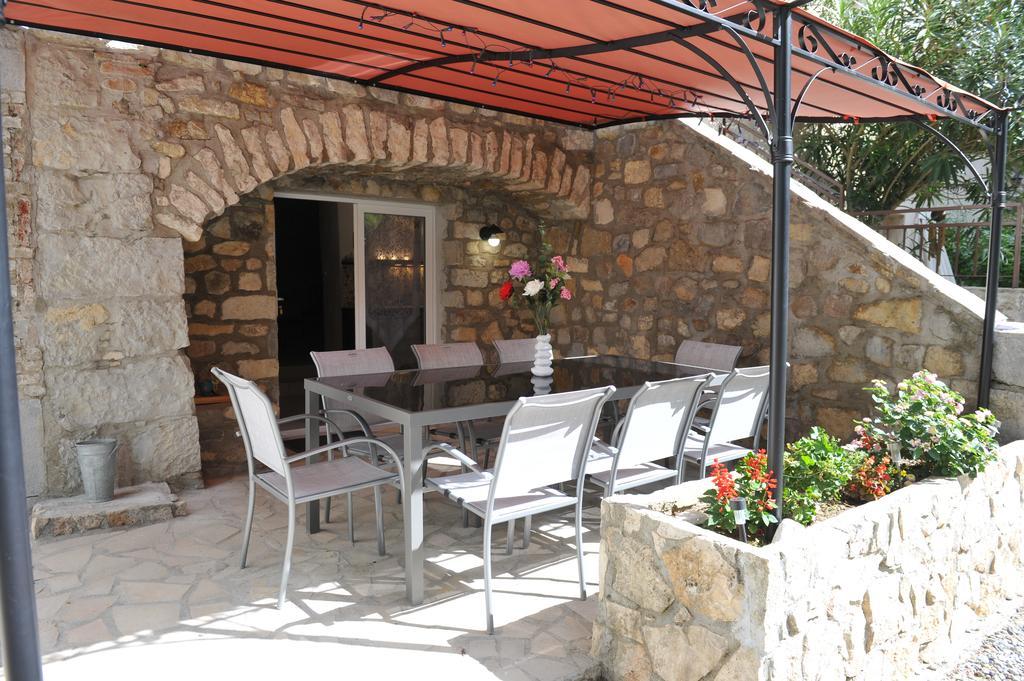 Le Mas De La Colombe Grospierres Exterior photo